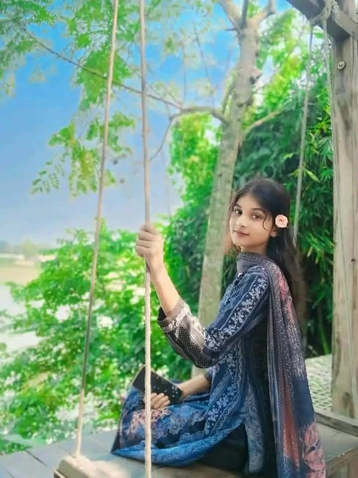 Cute Bengali GF Showing Boobs Pussy